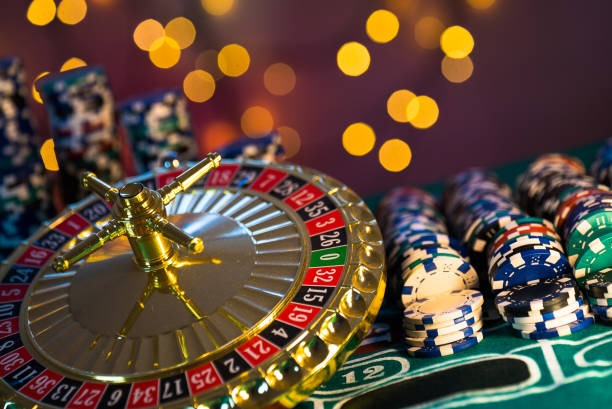 waropen Android app showing Diamond Empire in casino lobby with balance display