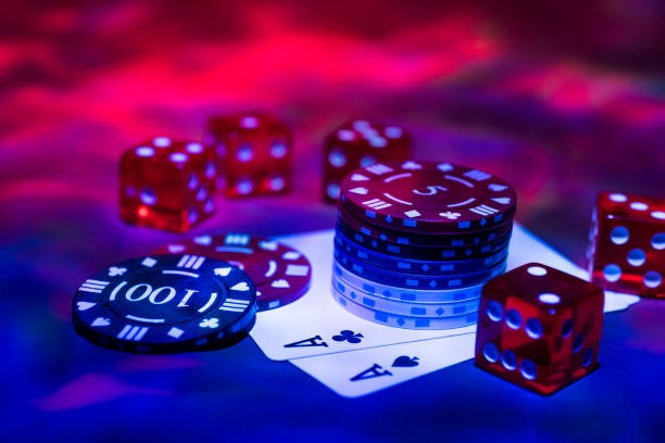 Live dealer table with multi-camera view and game chat interface on waropen platform